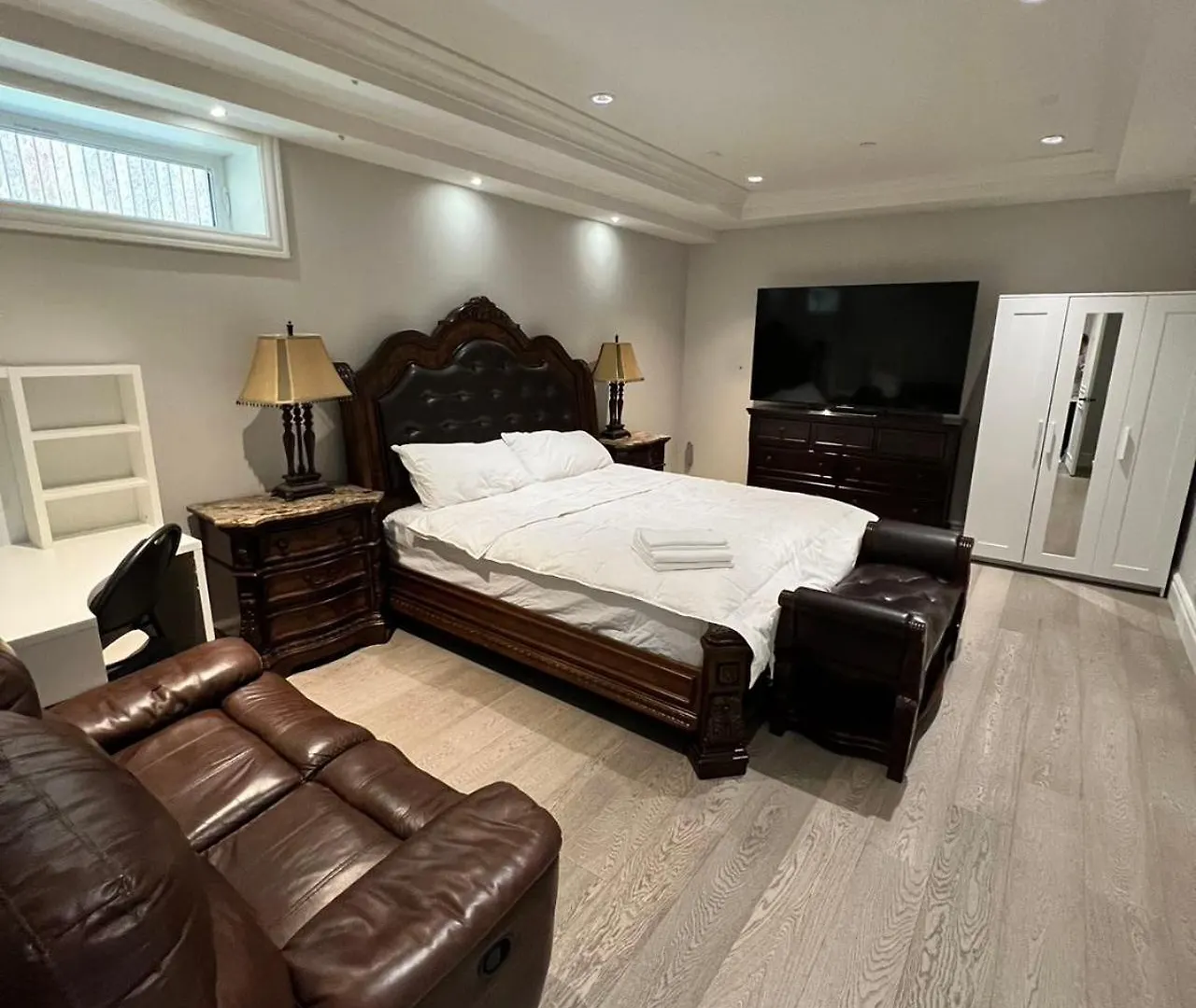 Private Rooms In Vancouver West 0*,