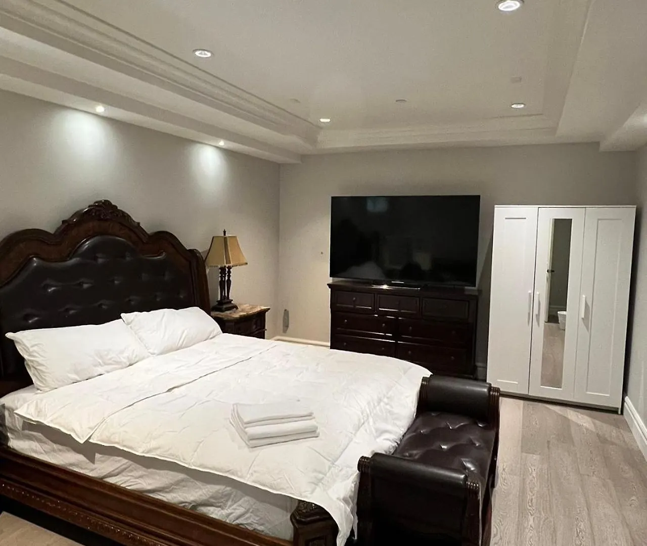 Private Rooms In Vancouver West Homestay